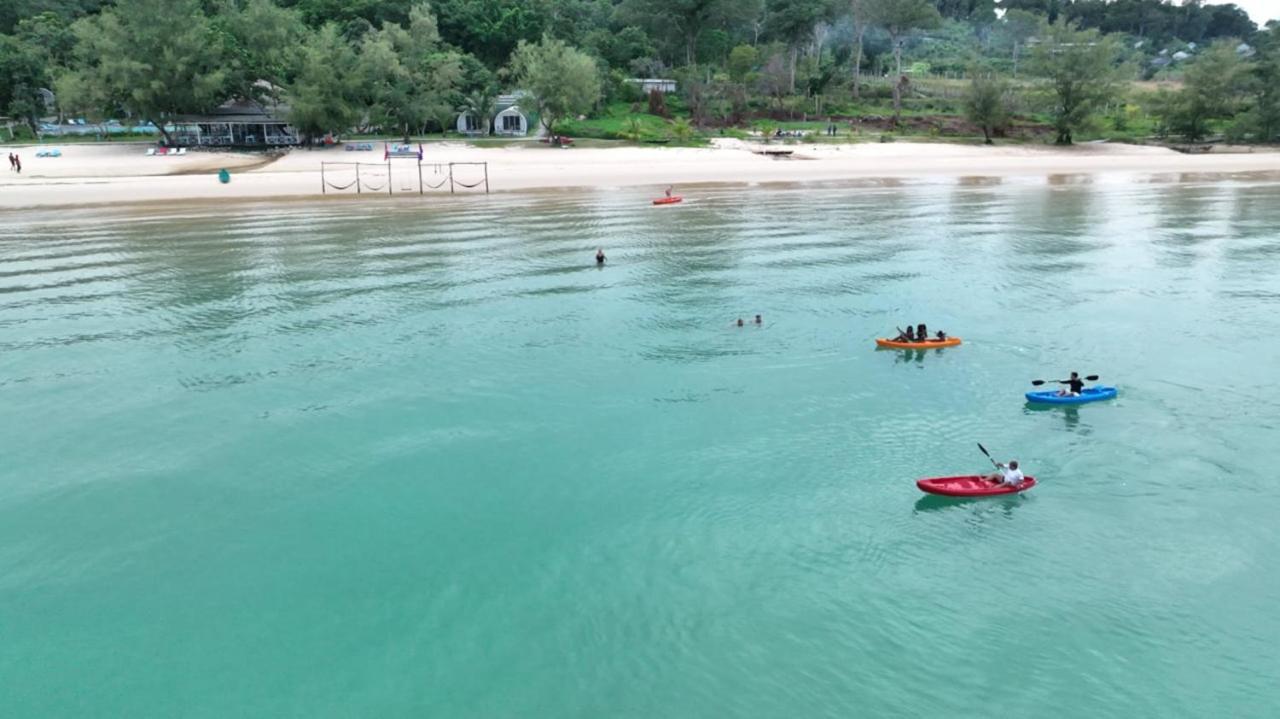튜브 리조트 코롱 산로엠 외부 사진